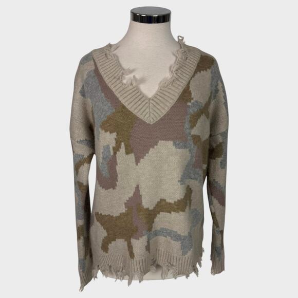 Hem & Thread Sweaters - Hem & Thread Womens Small Camouflage Print V Neck Sweater Distressed Edge